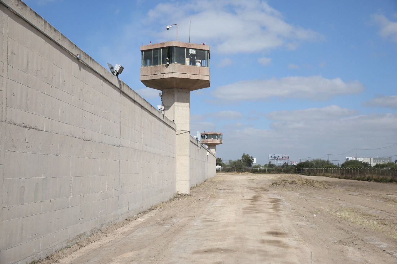 ¡19 MUJERES ESCAPAN LEGALMENTE! Las regresan del monte al Penal de La Pila