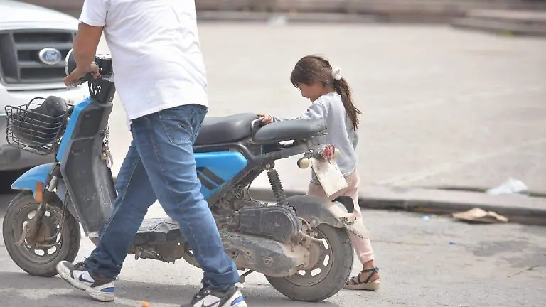 Hombres que usan a sus hijos como armas ya irán a prisión