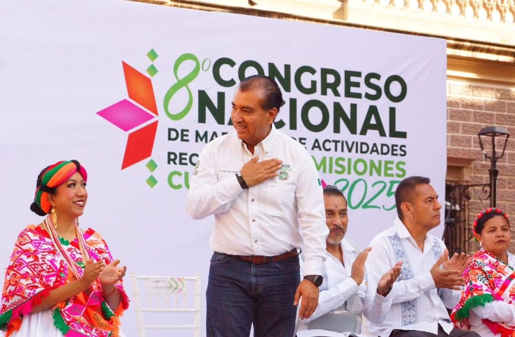 Promueven educación y cultura en Congreso Nacional de Docentes